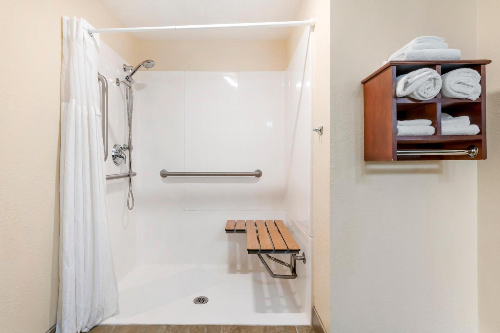 Best Western Plus New Ulm Exterior photo
