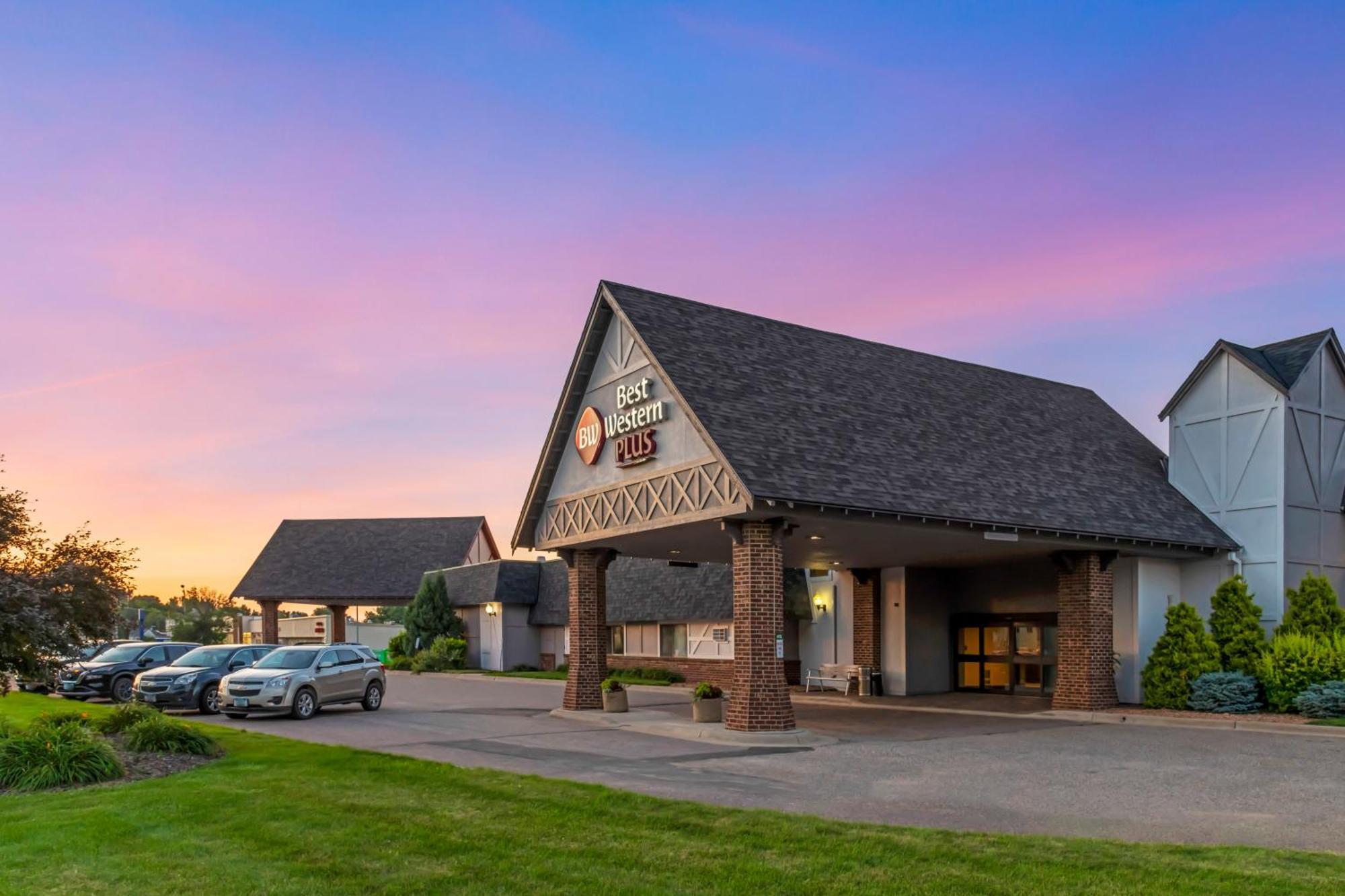 Best Western Plus New Ulm Exterior photo