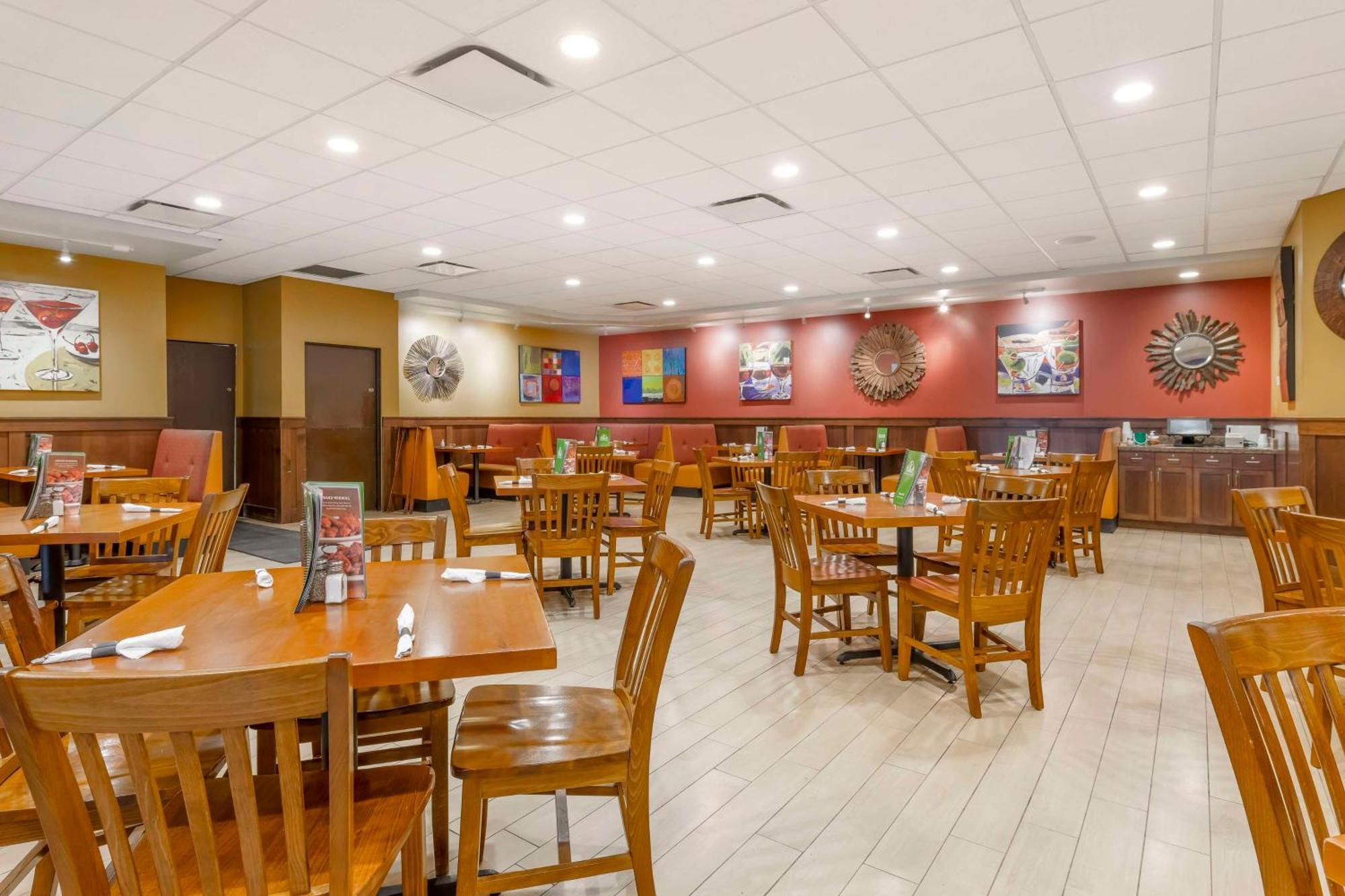 Best Western Plus New Ulm Exterior photo